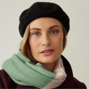 BNWT Reitman’s Black Wool Beret